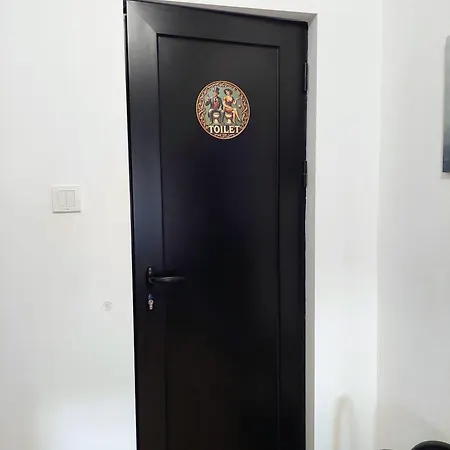 нина Apartment
